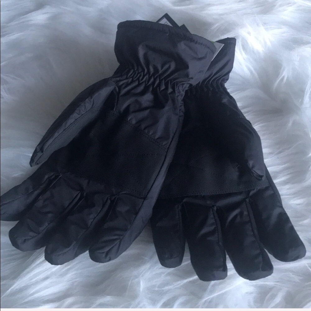 Isotoner M/L NWT Ultradry Sports Gloves Black - Picture 2 of 4